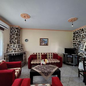 Petrefi Apartments